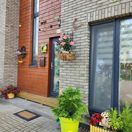 Geltoni apartamentai Palanga Bagian luar foto