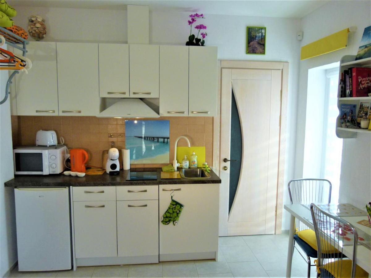 Geltoni apartamentai Palanga Bagian luar foto