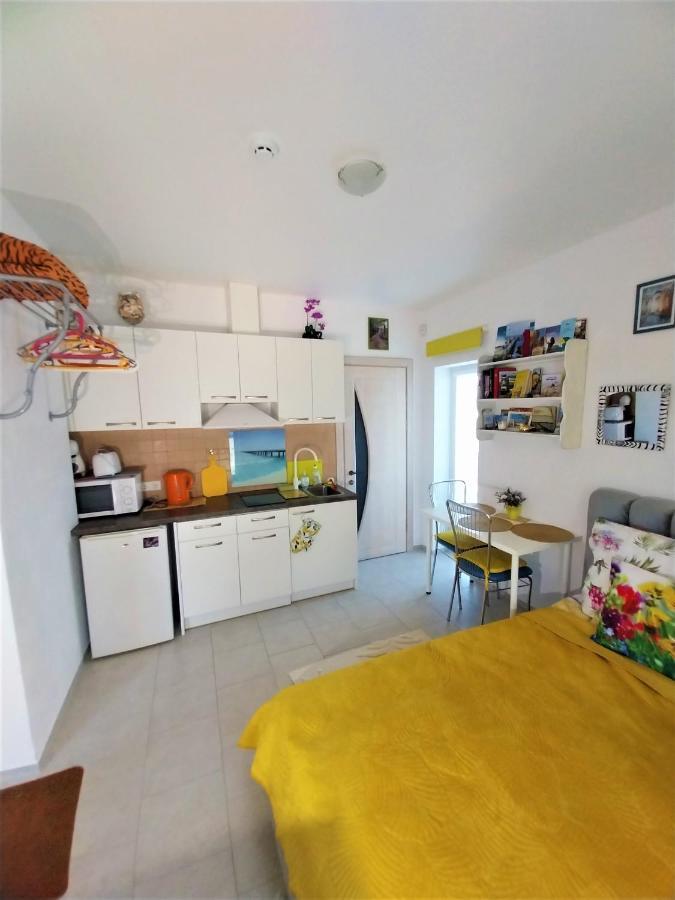 Geltoni apartamentai Palanga Bagian luar foto